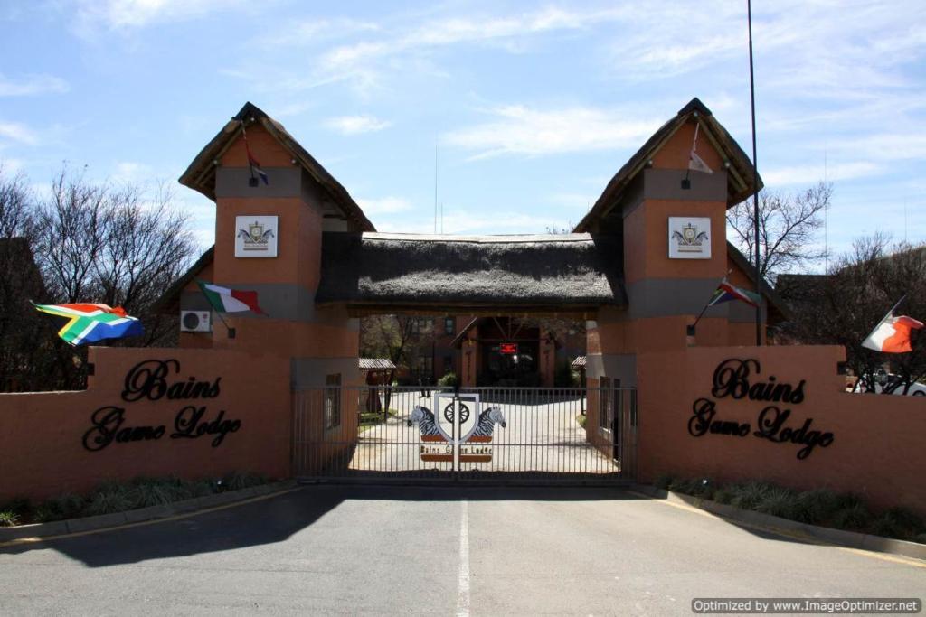 Bains Lodge Bloemfontein Exterior photo